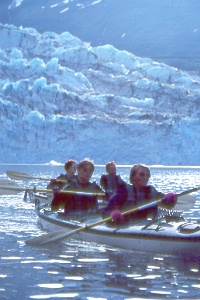 kayak4.jpg (35692 bytes)